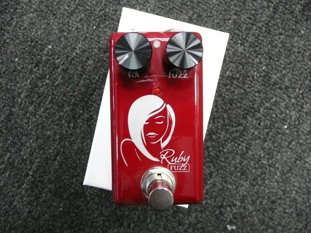 Redwitch Seven Sisters Ruby Fuzz pedal