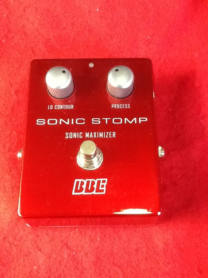 BBE Sonic Stomp effect pedal red - Rockhaus Guitars and Drums